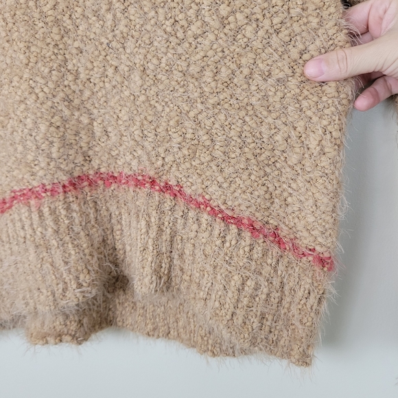 Splendid Sweater - Picture 5 of 10